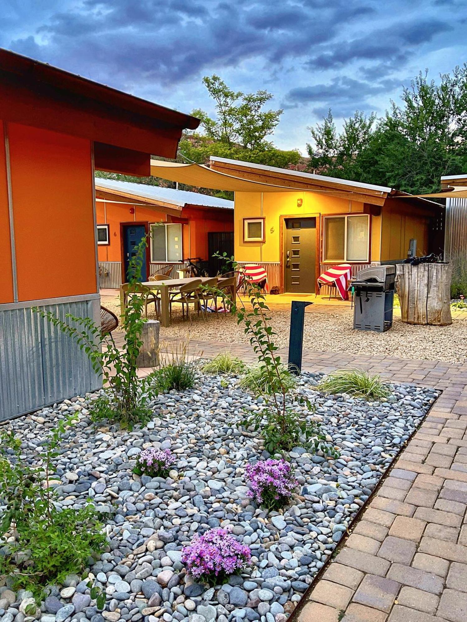 Downtown Kokopelli West 6 - Newly Remodeled Stylish Studio Moab Buitenkant foto